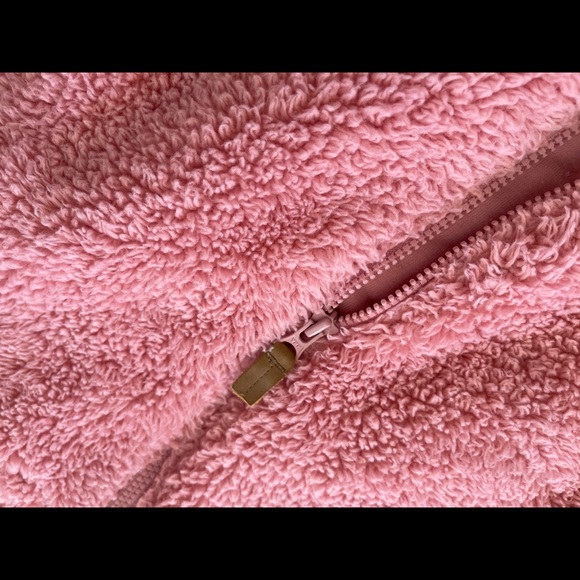 Girls hooded sherpa size 9months - Picture 3 of 4